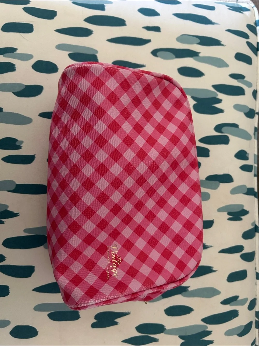 The vintage Pink Gingham Zip Cosmetic Case